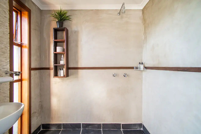 Courtyard Suite with Outdoor Spa Bath