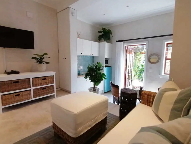 Design Studio with Hot Tub