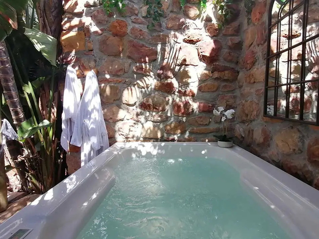 Design Studio with Hot Tub