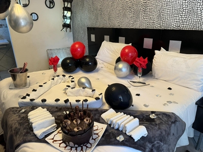 Africa Paradise OR Tambo Boutique Hotel