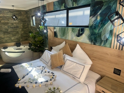 Africa Paradise OR Tambo Boutique Hotel