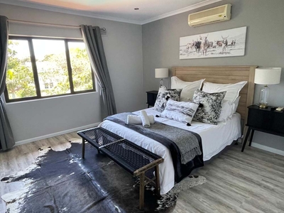 King or Twin Bedroom