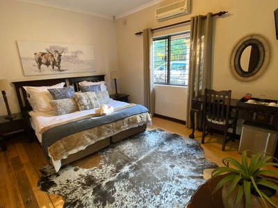 King or Twin Bedroom