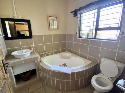 King or Twin Bedroom