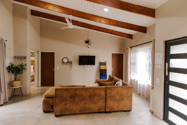 Luxury Bush Villa Hyena