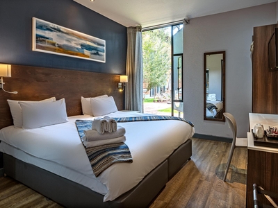 Twin King Room