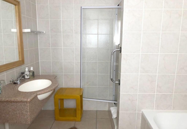 King/Twin(Ground Floor)