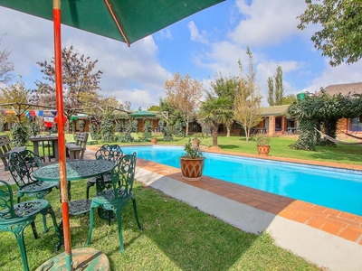 Airport Bird & Game Lodge