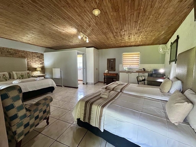 Airport Bird & Game Lodge