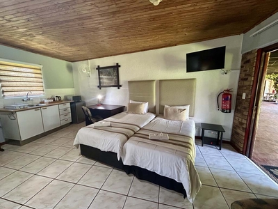 Airport Bird & Game Lodge