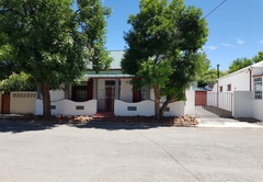 Karoo Manor Guesthouse