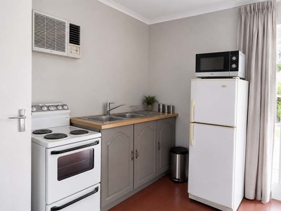 Room 1 (Standard)