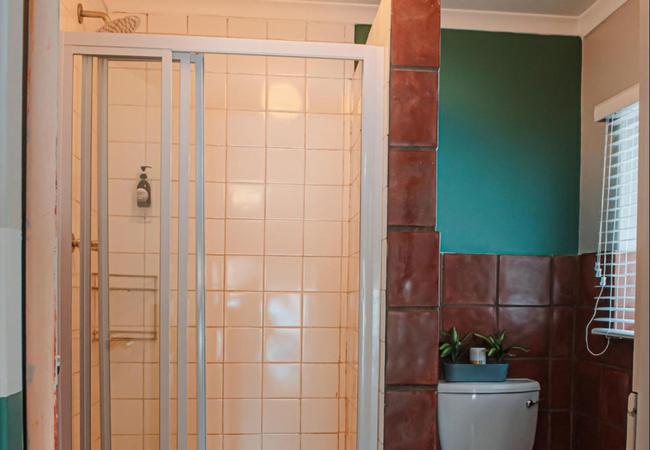 Twin Room with Shower