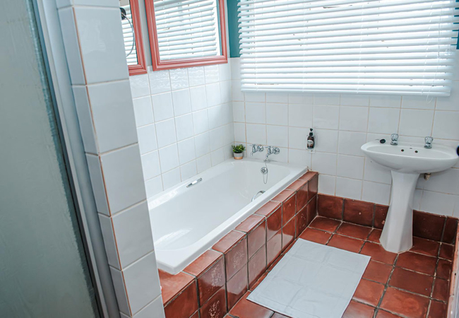 Double Rooms with Bath and Shower