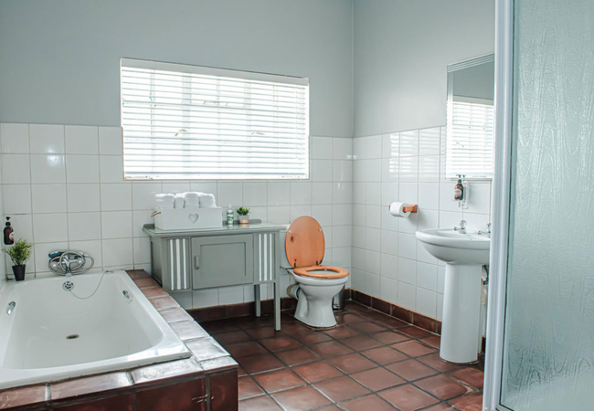 Double Rooms with Bath and Shower