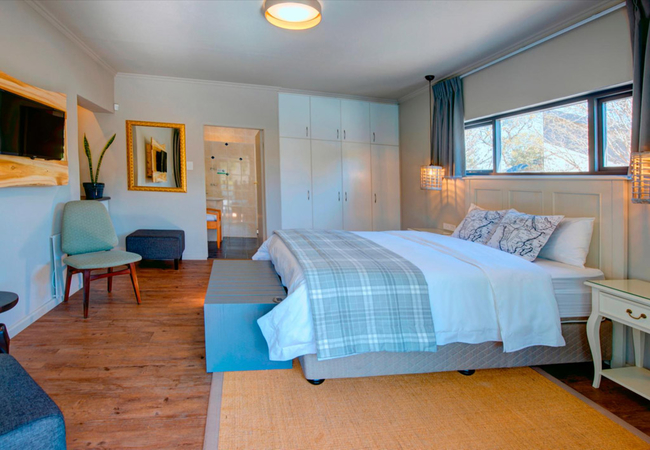 Room 3 Deluxe Queen extra length