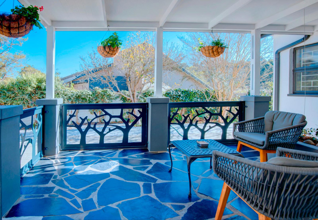 Room 4 Executive Twin with Kitchenette 