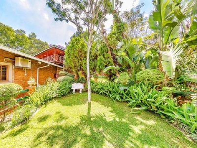 Amper Bo Guest House