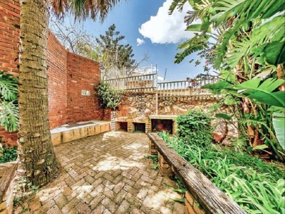 Amper Bo Guest House