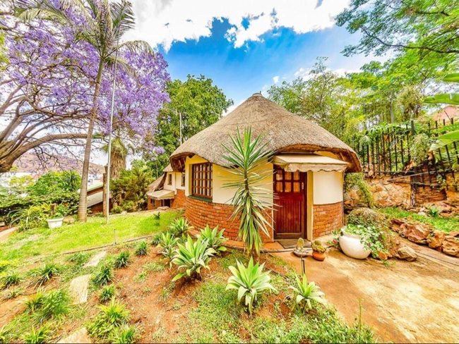 Amper Bo Guest House