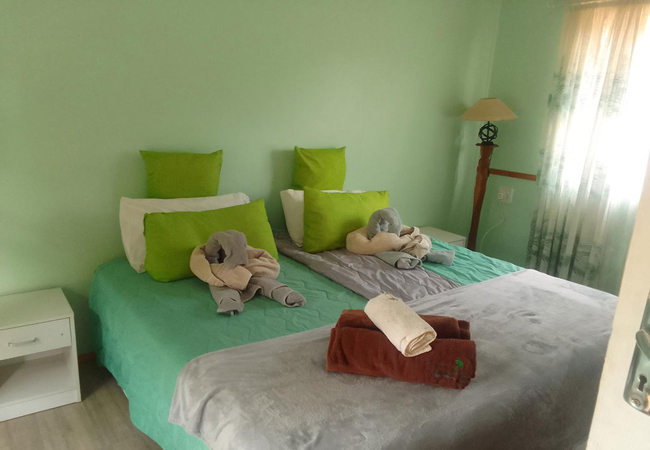 One Bedroom Log Cabin