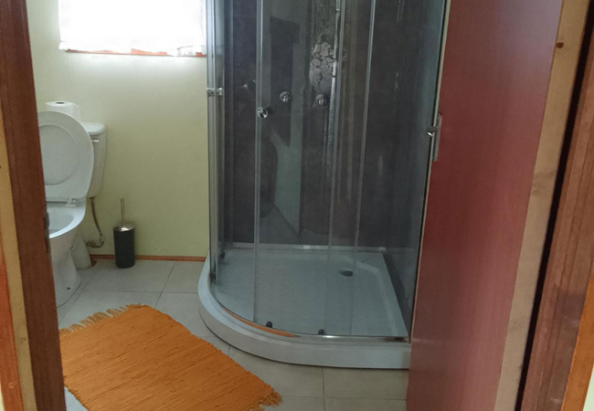 One Bedroom Log Cabin