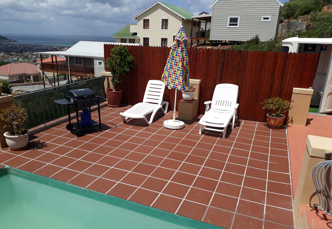 Cottage pool deck