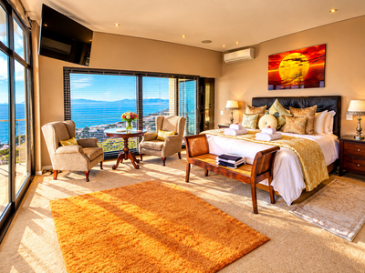 Sunrise - Deluxe Ocean View King Suite