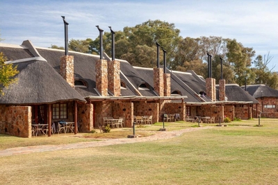 Family Cottage (sleeps 4)