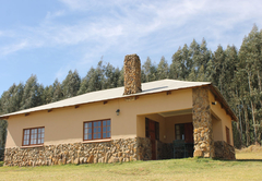 Mountain Facing Self-Catering Cottage - Pet-friendly!