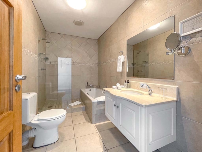 Luxury Sea Facing Rooms 