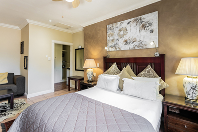 Deluxe Queen Room