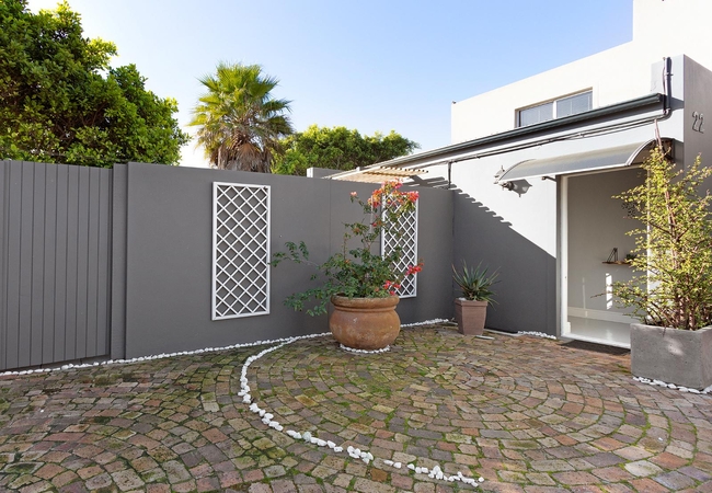 Blouberg Winch Way Studio