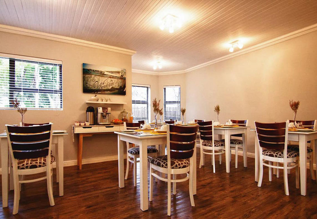 Guest dining area