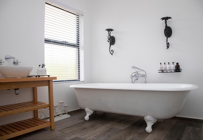 Autumn Leaf @ Tarry-Stone