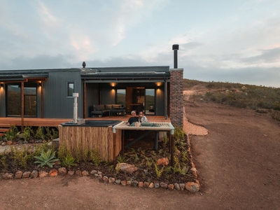 Aviary Hills Luxury Hideaway