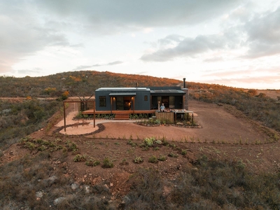 Aviary Hills Luxury Hideaway