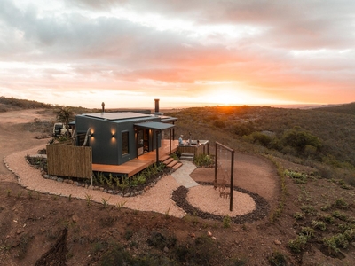 Aviary Hills Luxury Hideaway