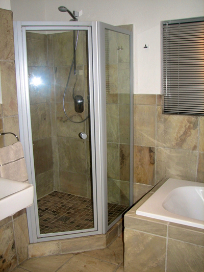 Avocado Grove Guest House
