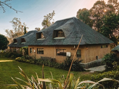 Riverfront Chalet Fish Eagle