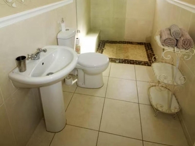 Uncle Townies Farmhouse