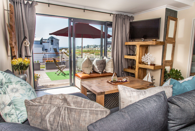 Cape Town Accommodation at Azure 27