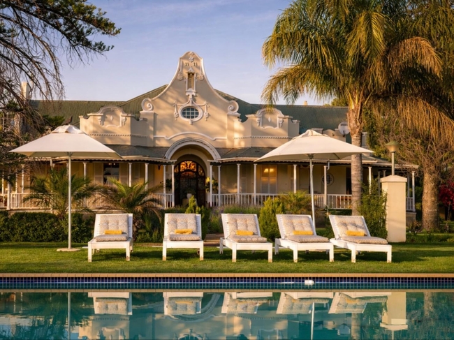 Bakenskraal Ostrich Palace