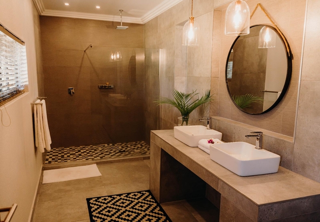 Luxury Double Lake Room