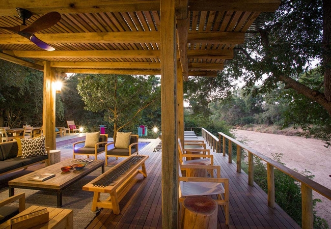 Bateleur Safari Camp