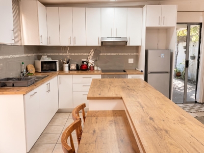Bay Breeze Guesthouse