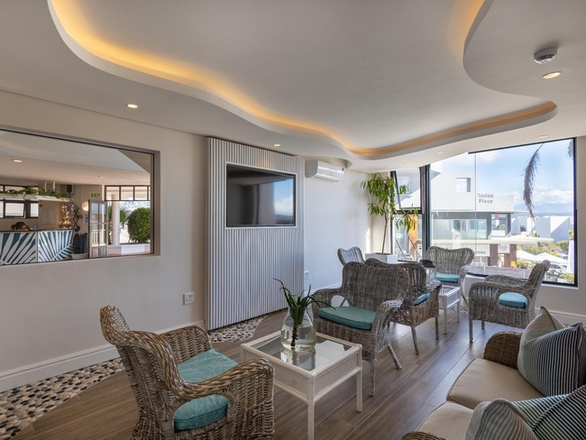 Communal lounge / TV room