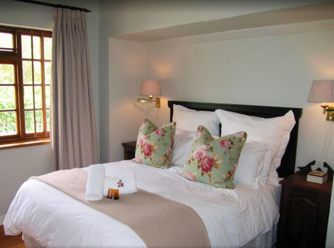 Deluxe Queen Room