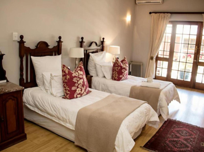 Deluxe Twin Room