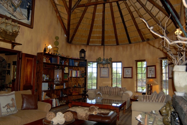 Lounge with fireplace